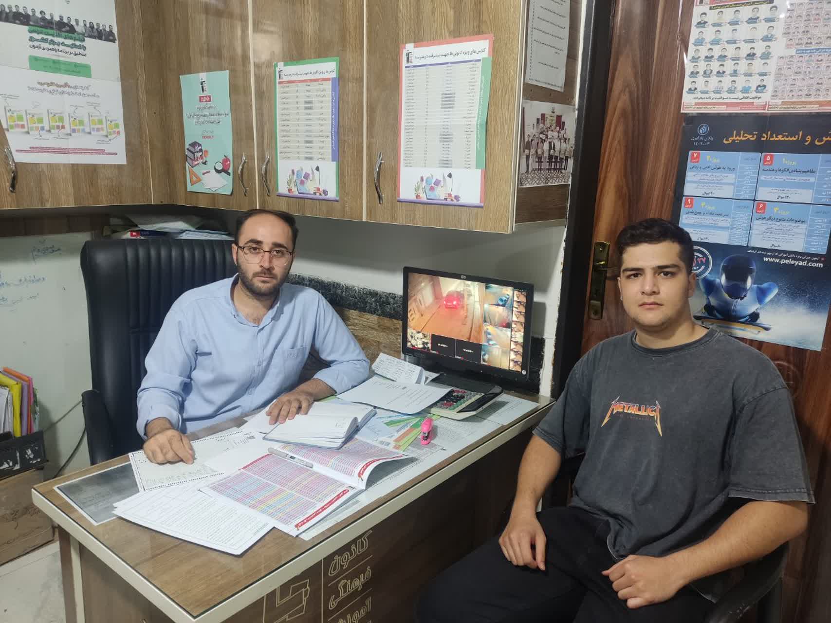 گفتگوبا یاشار حسنی _ دوازدهم ریاضی _ دانش آموز برتر _ از میاندوآب