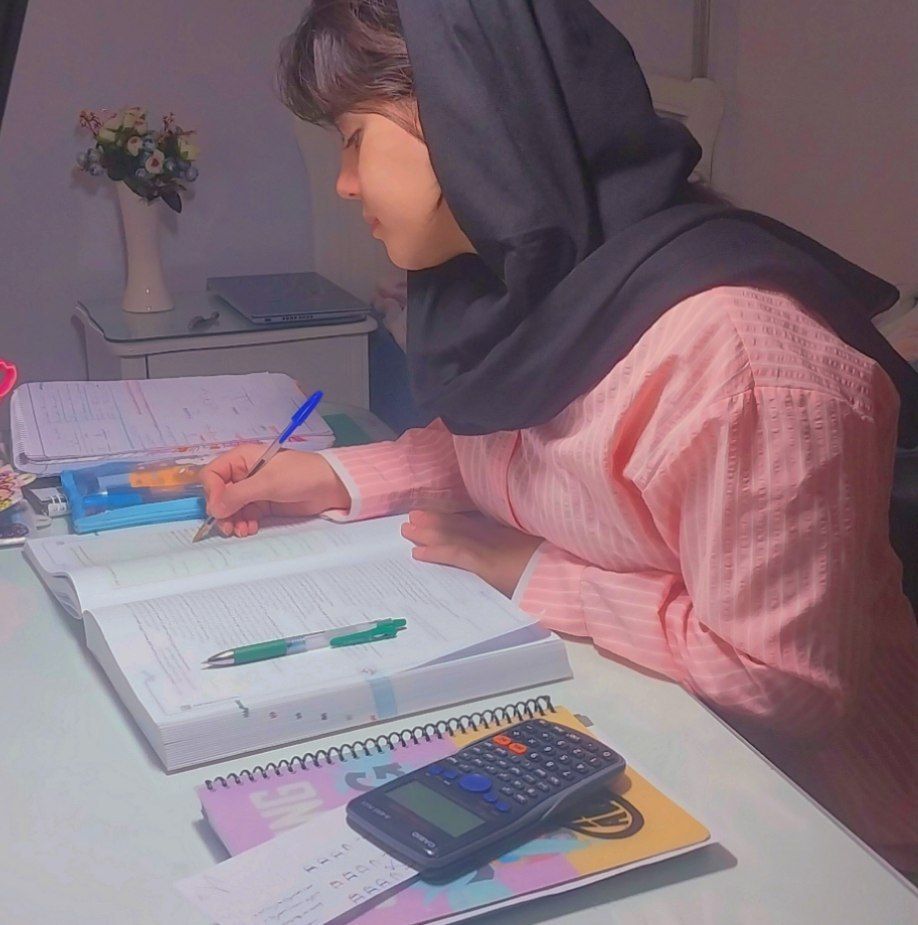 گفت و گو با مه یاس ملازاده قهرمان تابستان از شهر مرند