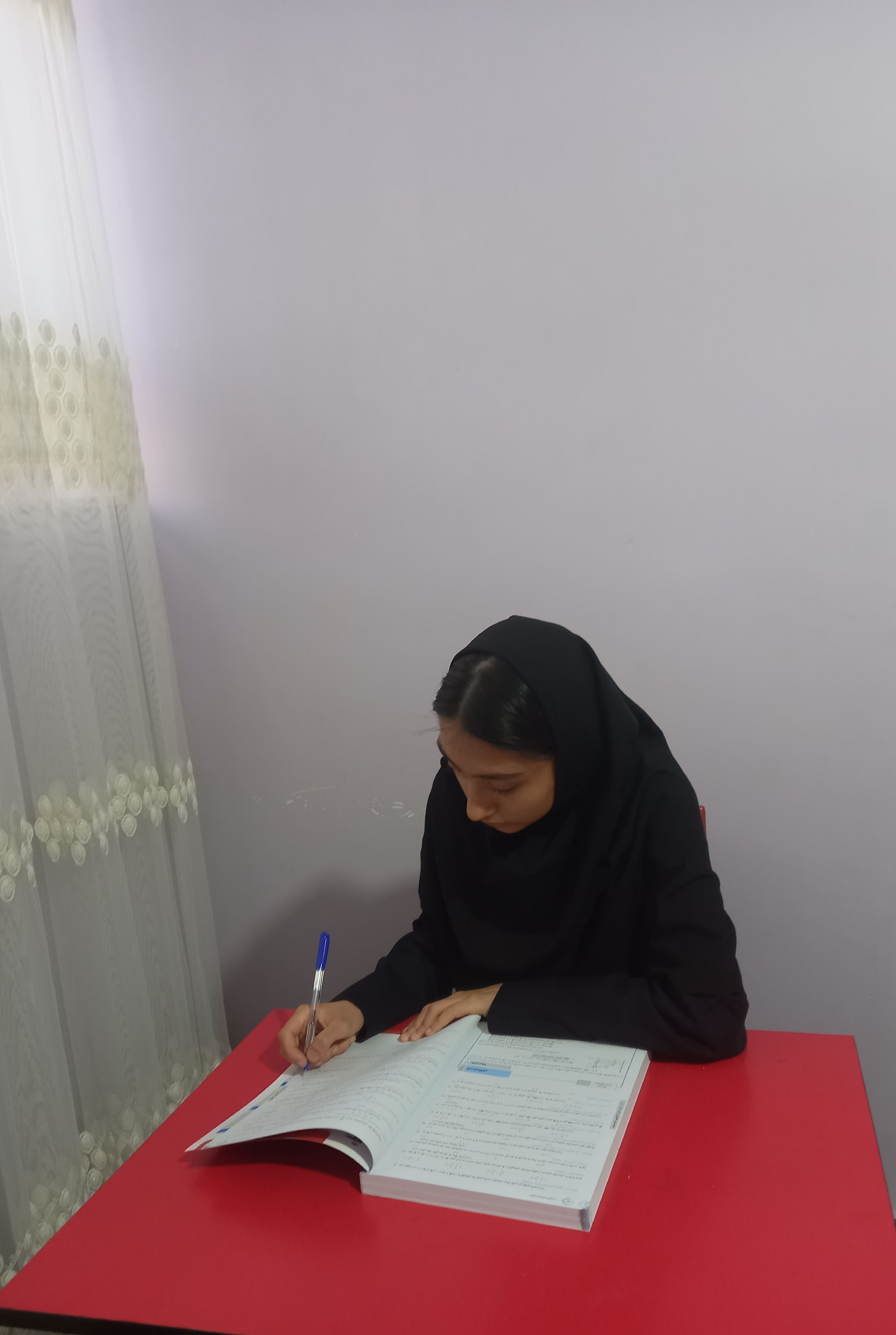 گفت و گو با اسرا آقازاده یوستگی از تابستان از شهر مرند