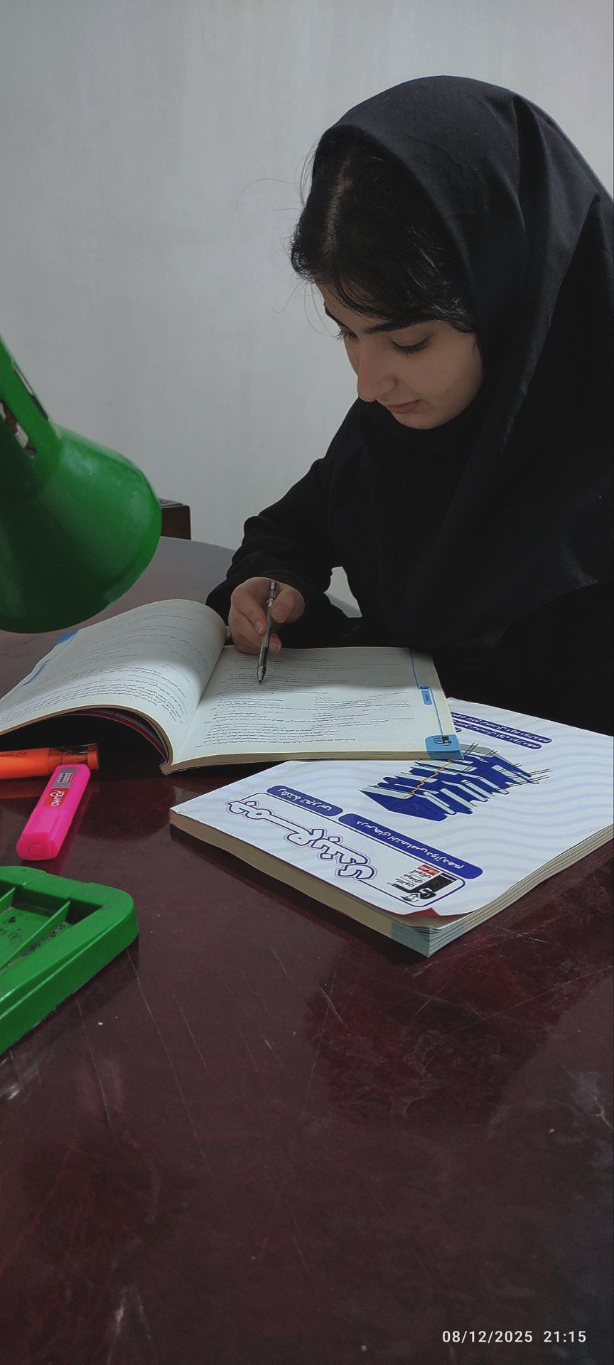 گفت و گو با  رومینا احمدی  عضو باشگاه 500تایی  از  شهر مرند