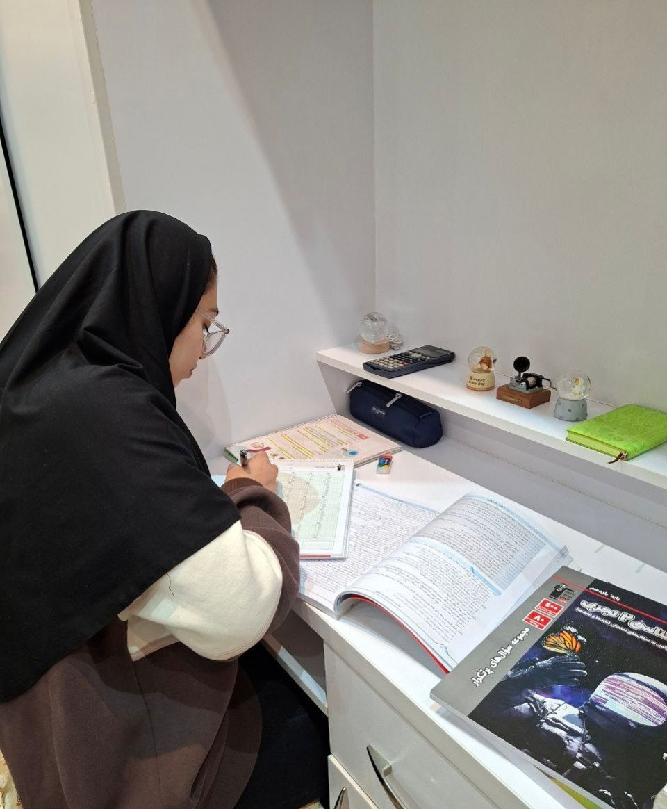 گفت و گو با الینا محمدی راد قهرمان پاییز از شهر مرند