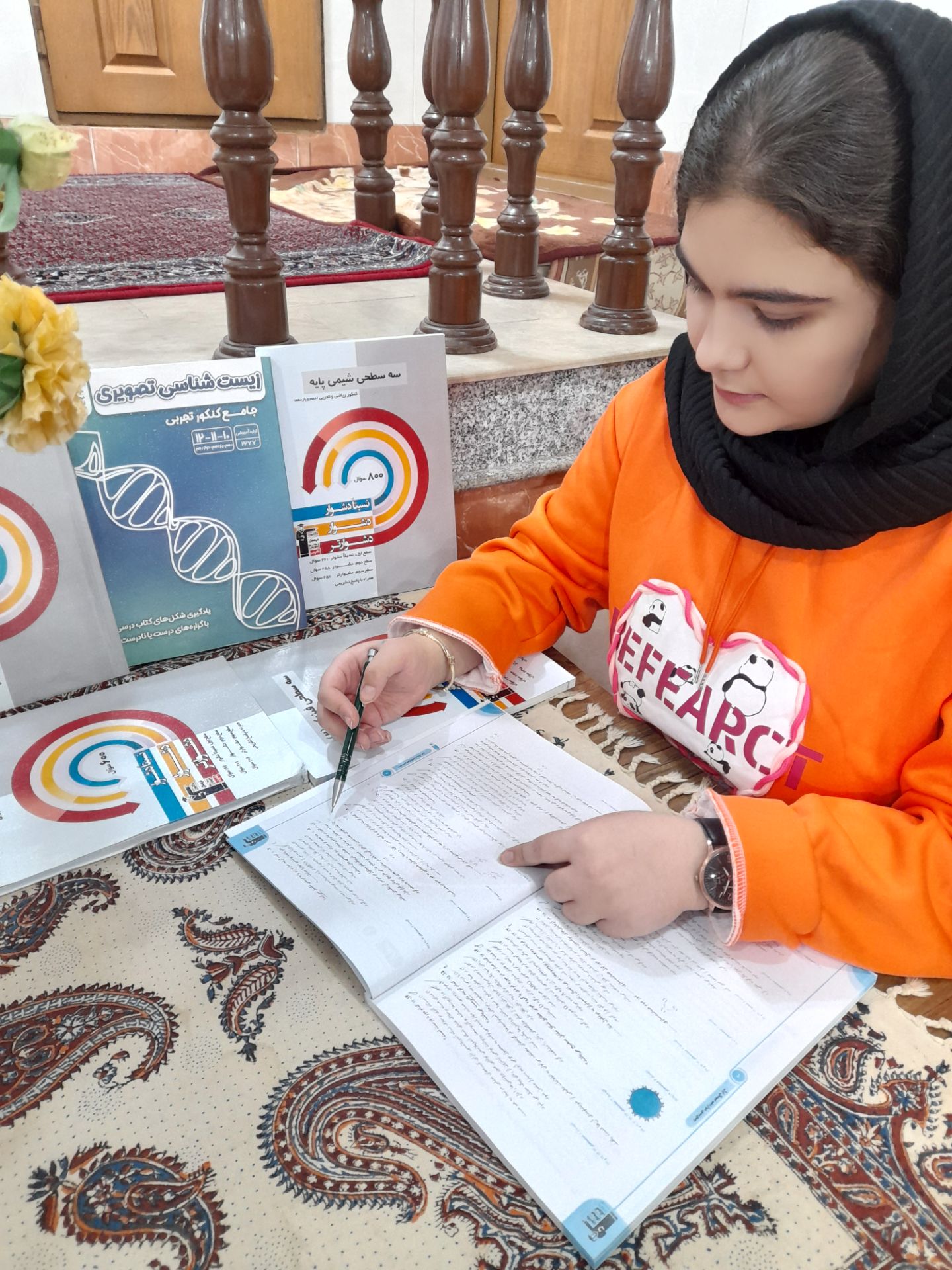 گفت و گو با اسرا اجتماعی قهرمان پاییز از شهر مرند