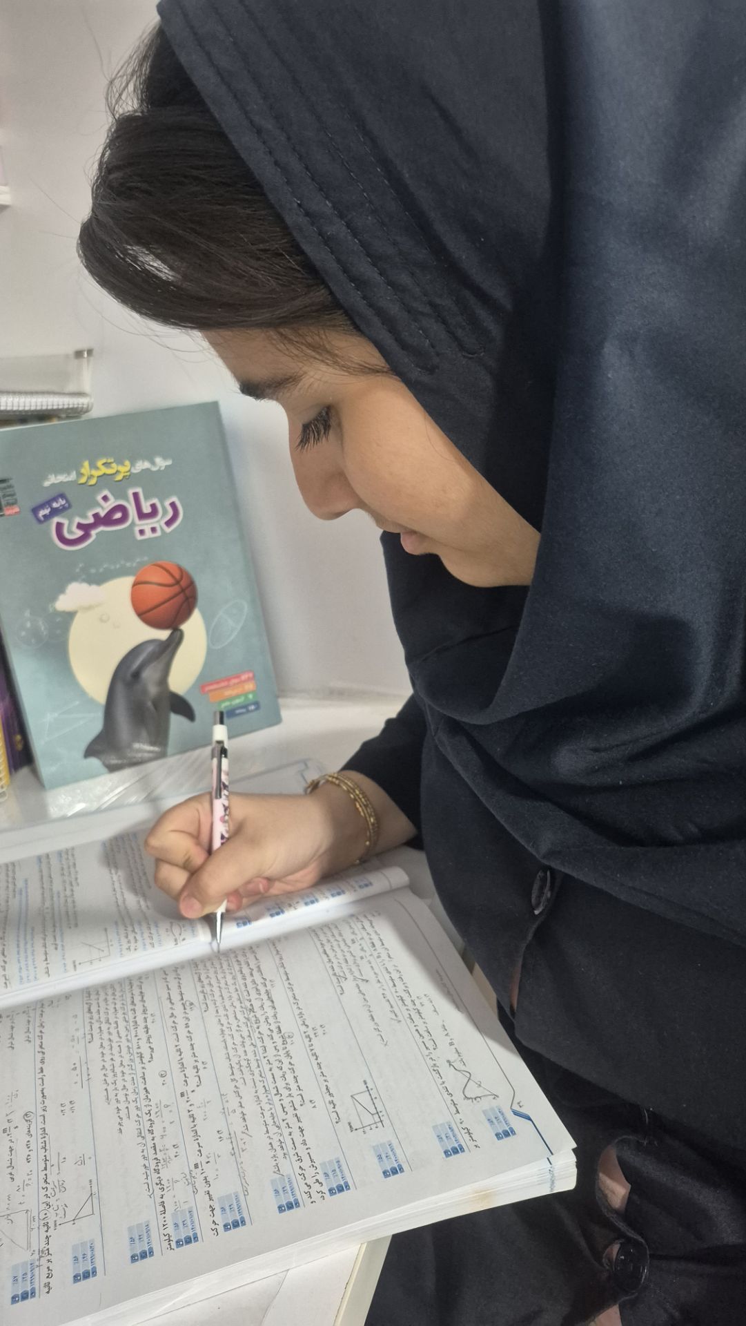 گفت و گو با آنیسا درج دهقان قهرمان پیشرفت از شهر مرند
