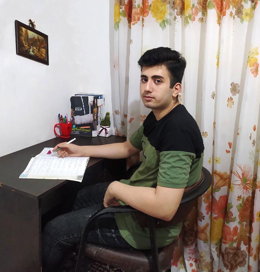 گفتگو با پیام نظری نژاد گیاش ؛ دانش آموز برتر دوازدهم تجربی