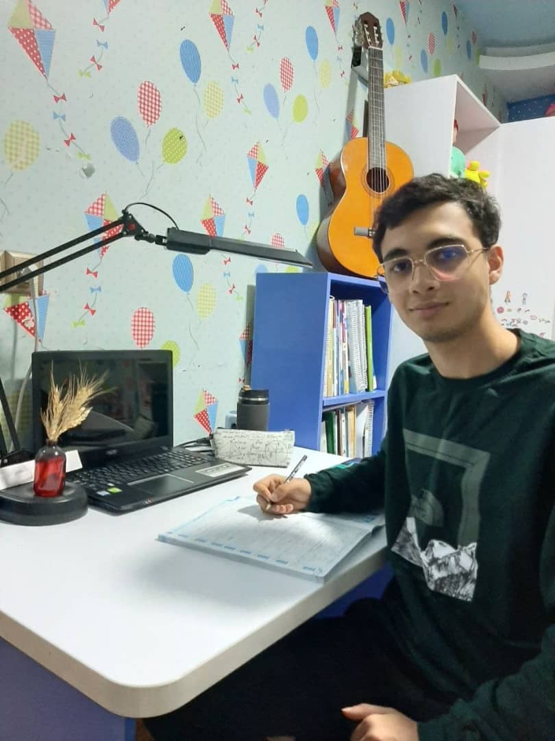 گفتگو با آرشا غلامپور زریابی؛ قهرمان پاییز از رشت