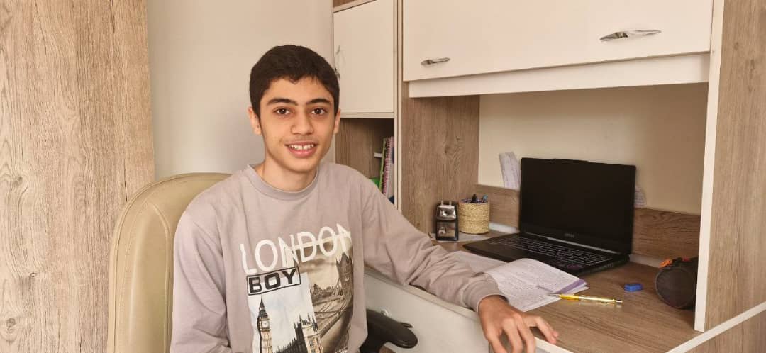 گفتگو با آرشا نوذری؛ قهرمان پاییز از رشت