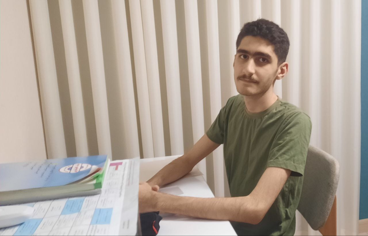 گفتگو با آریا عوض پور نوبیجاری؛ قهرمان پاییز از رشت