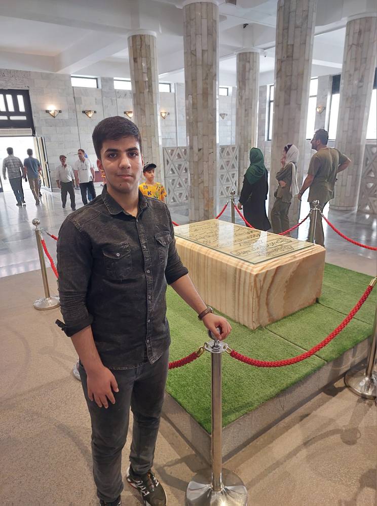 مصاحبه با سروش قاسمی دوازدهم تجربی (دانش آموزی در مسیر موفقیت)