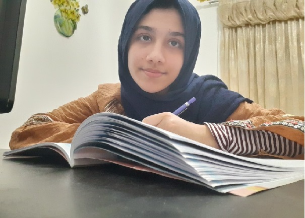 گفت‌و‌گو با فاطمه رازی؛ از نهم تا قبولی در تیزهوشان