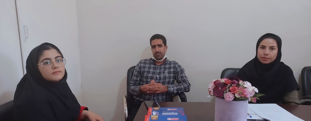 مرضیه محمدی رتبه 9 منطقه 2 رشته انسانی از زاهدان