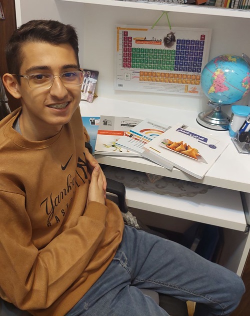 گفتوگو با امیرحسین آزادبر؛ قهرمان پیوستگی یازدهم تجربی