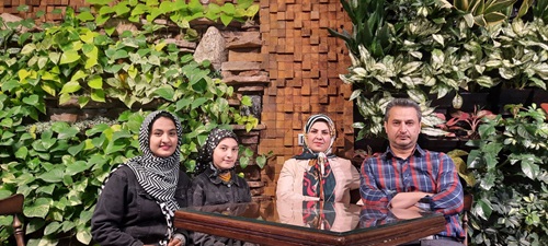 گفتگو با نازنین مریخی؛ از دبیری ریاضی تا رتبه 948 و پزشکی نیشابور