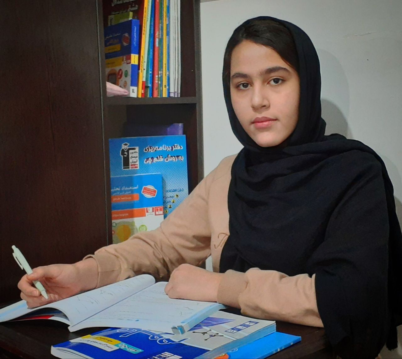 گفت و گو با نیلوفر چگینی قهرمان پیوستگی هشتم