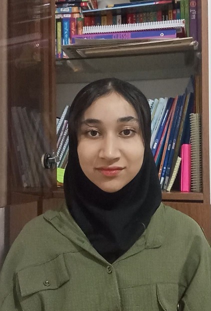 گفت و گو با ساینا سلیمی پایه نهم با بیش از 1000 پاسخ صحیح