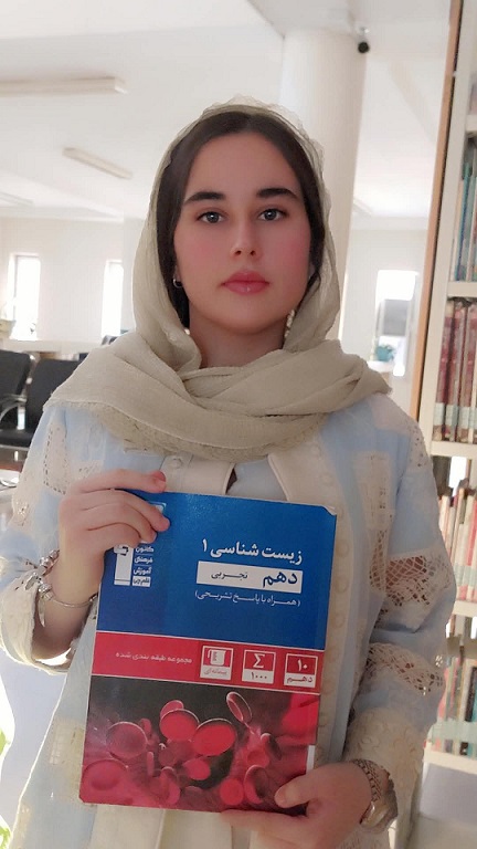 گفت و گو با مهسا ربانی، دهم تجربی و قهرمان پیشرفت درپاییز 1404