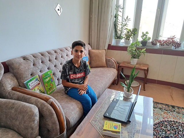 گفت وگو با امین همتی، پنجم دبستان و قهرمان پیشرفت درپاییز 1404