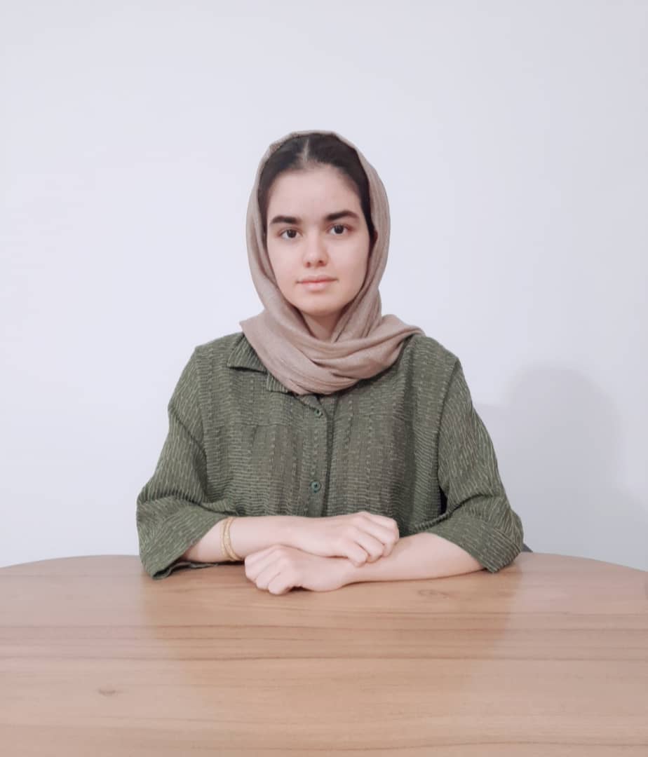 فائزه زارعی قهرمان تابستان 1404 از مرودشت