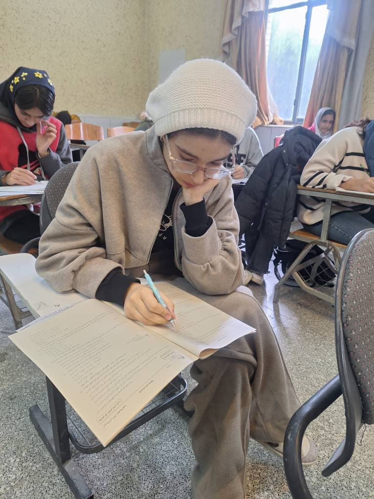 پانیذ رضائی قهرمان پاییز ( نهم ) از مرودشت