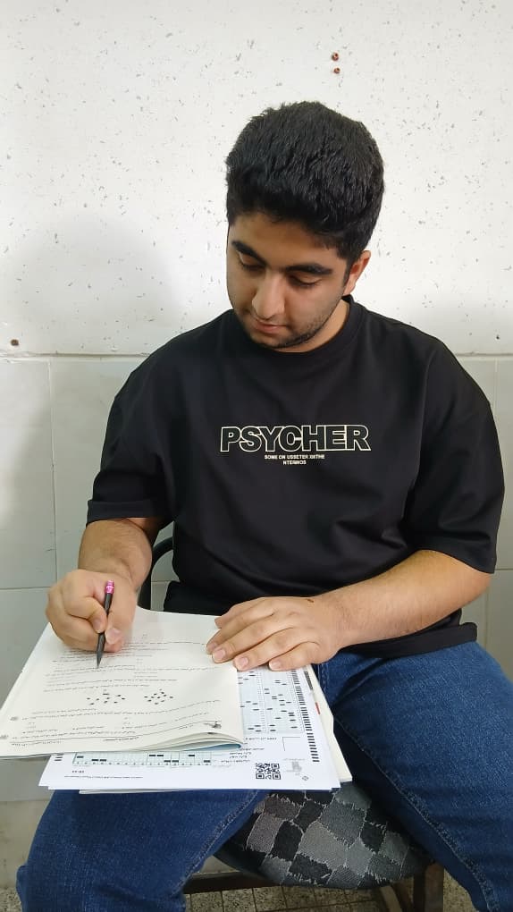 عرفان دهقانیان قهرمان پاییز از مرودشت