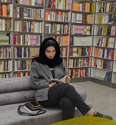 رتبه 957، فاطمه نورایی فرد قبولی پزشکی دانشگاه اصفهان از خرم اباد