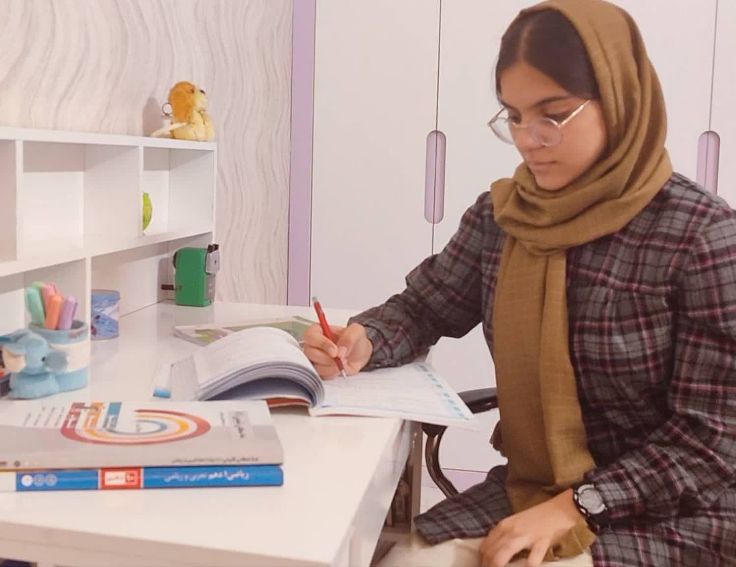 قهرمان تابستان مهرسا دولتشاهی با 220 آزمون از خرم آباد