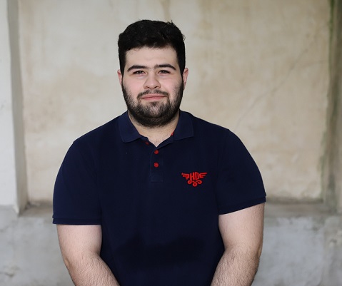 علی بهرامی رتبه‌ی 232 تجربی از بهشهر 