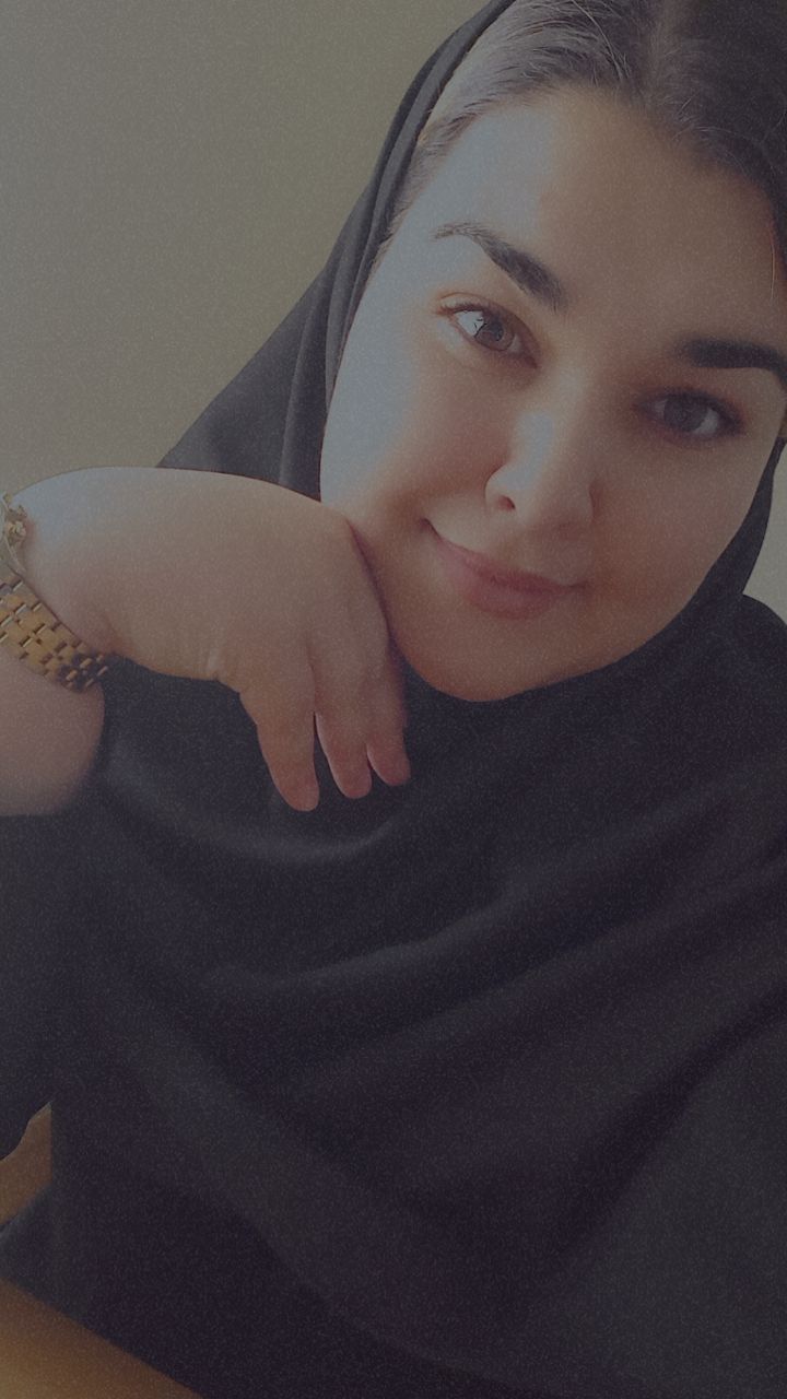 گفتگو با زهراباقرزاده پشتیبان قهرمان پیشرفت درسی از اسفراین