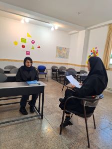 گفتگو با ریحانه عبداللهی قهرمان پیوستگی یازدهم تجربی از شهرکرد