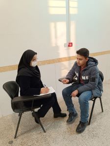 گفتگو با آرش علی میرزایی قهرمان پیشرفت پایه نهم از شهرکرد