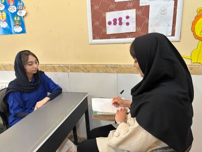 گفتگو با ساجده مرادپور قهرمان پیشرفت یازدهم انسانی از شهرکرد
