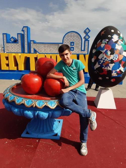 گفتوگو با محمدرضا عباسی،عضو باشگاه 700تایی ها