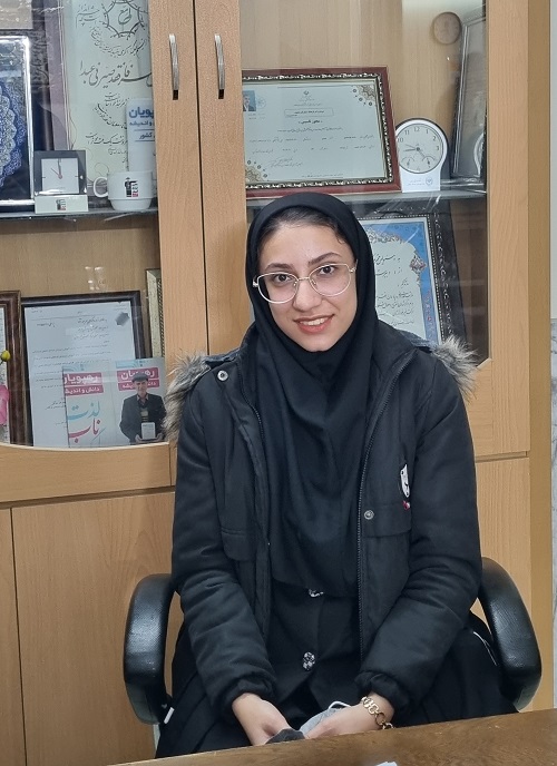 گفت وگو با ثمین راستگو؛پشتیبان قهرمانان درسی دوازدهم انسانی