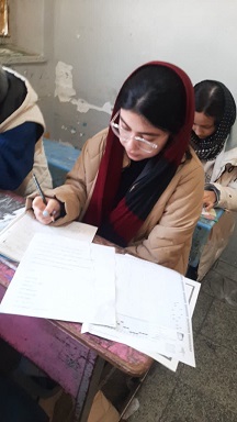 گفتگو با مهرناز ایری دانش آموز یازدهم تجربی-قهرمان پاییز