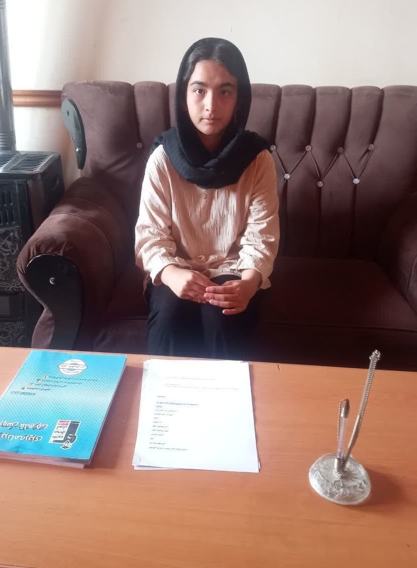 گفتگو با مرضیه ایوبی دانش آموز  پایه دهم تجربی