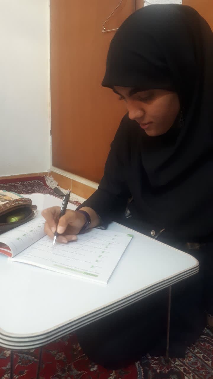 گفتگو با سلیمه چهارپاشلو دوازدهم انسانی از سمنان با713پاسخ صحیح