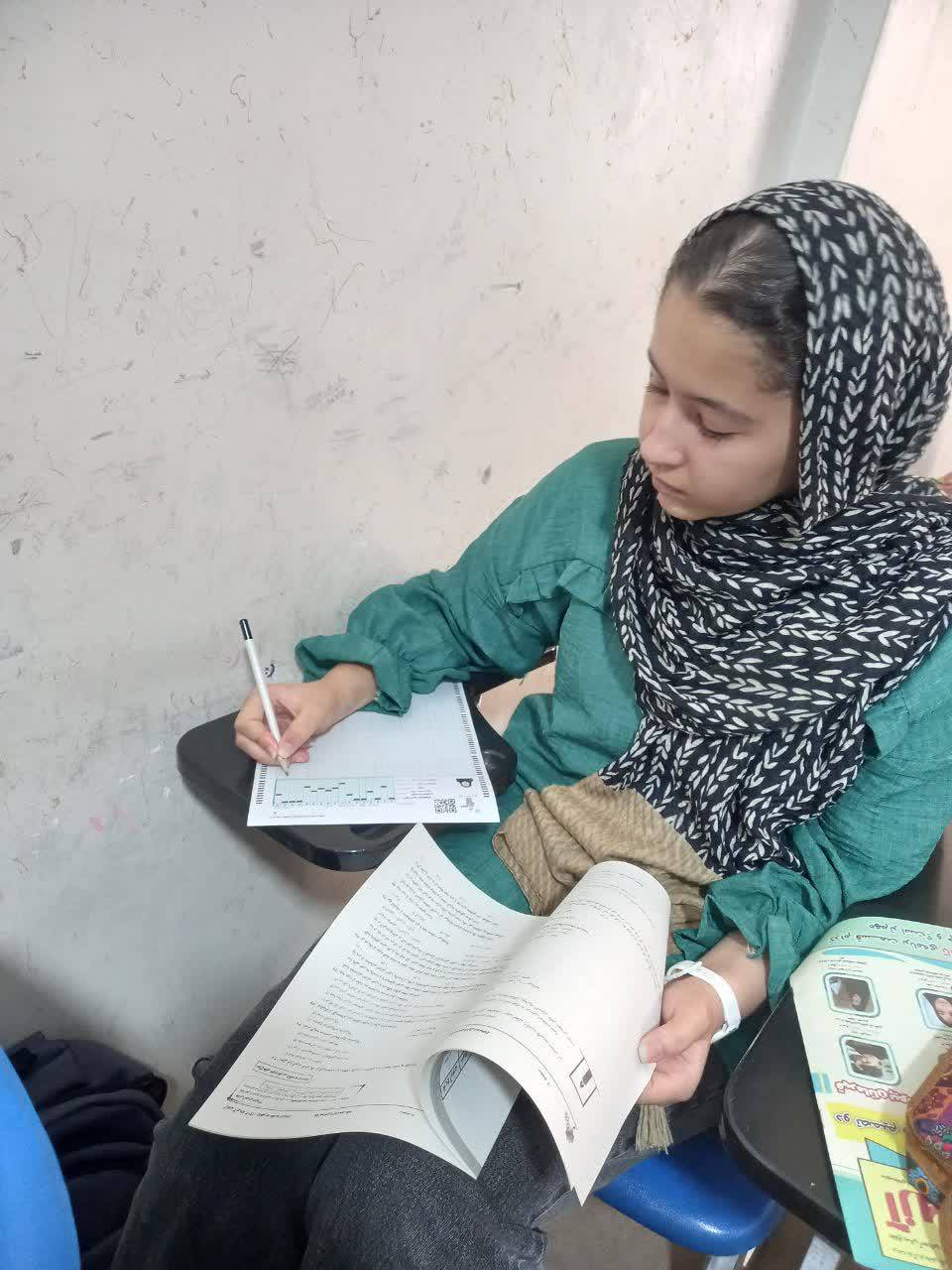 مهدیس رستمیان:شرکت در آزمون‌های تشریحی در تابستان جذاب است
