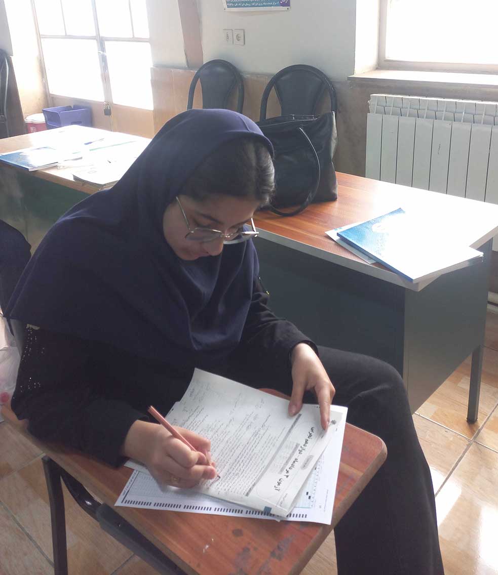 گفتگو با محیا شربتدار قهرمان تابستان و پاییز دوازدهم تجربی سمنان