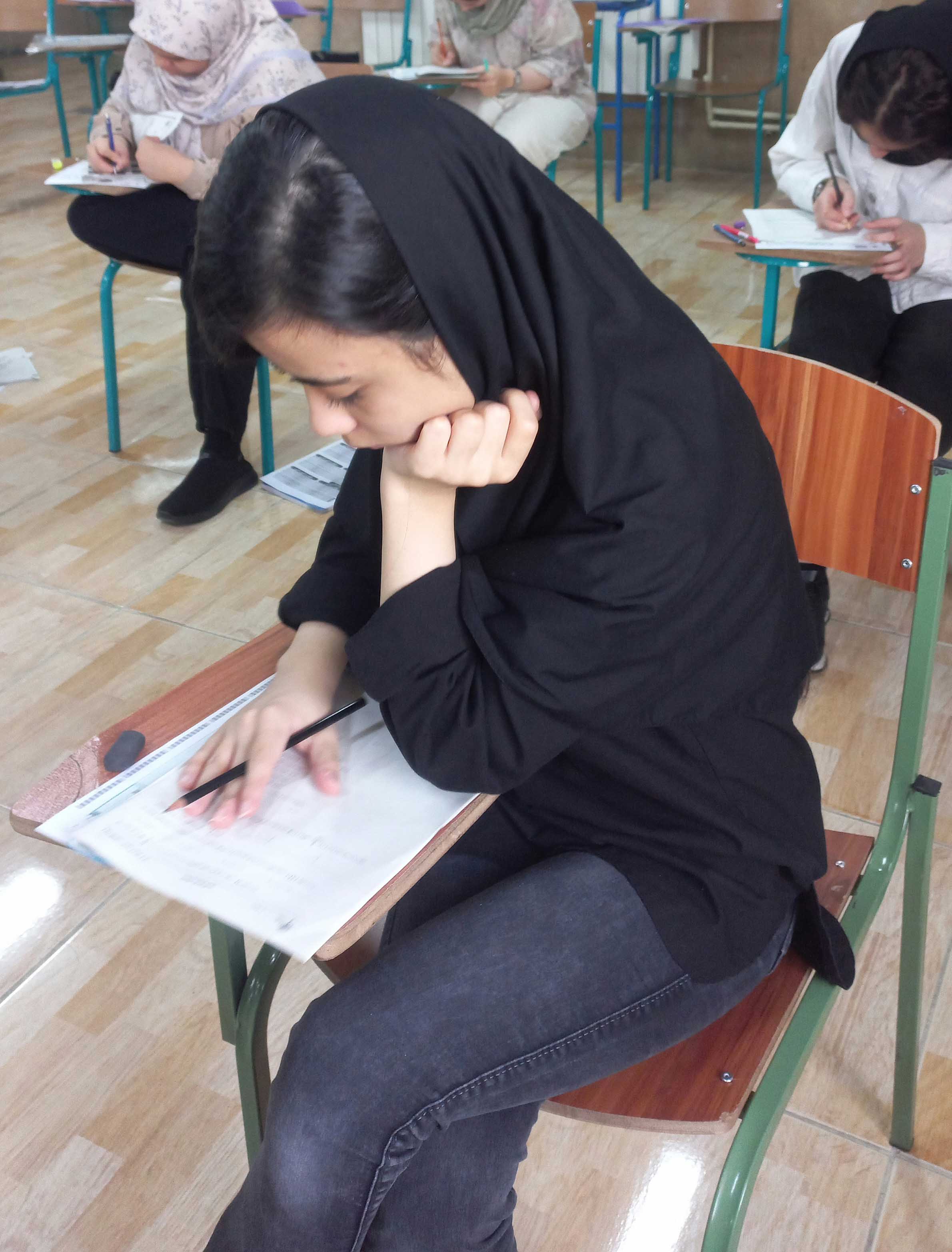 گفتگو با روناک یحیایی قهرمان پاییز یازدهم تجربی از سمنان