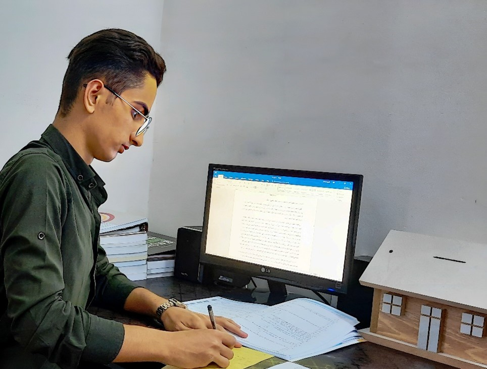 روش مطالعاتی امیرحسین اسدی، قهرمان پیشرفت، در ریاضیات و شیمی