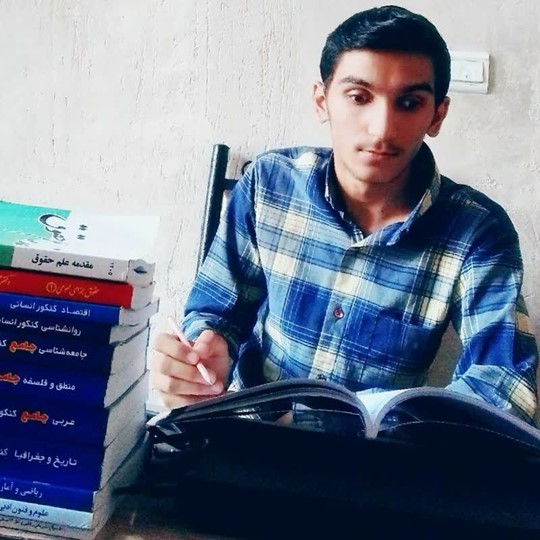 روش مطالعه مهدی علیزاده در دروس علوم و فنون و فلسفه