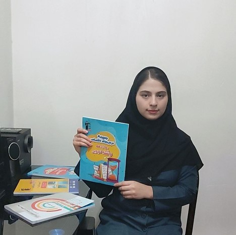 روش مطالعه قهرمان پیشرفت، مهدیه فرهنمدیان، در دروس شیمی و زیست