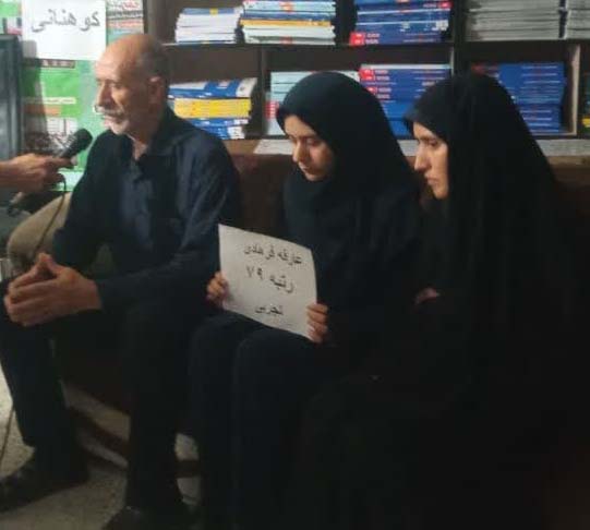 گفتگو با عارفه فرهادی؛ رتبه 79 منطقه 3 تجربی 1402 از کونانی