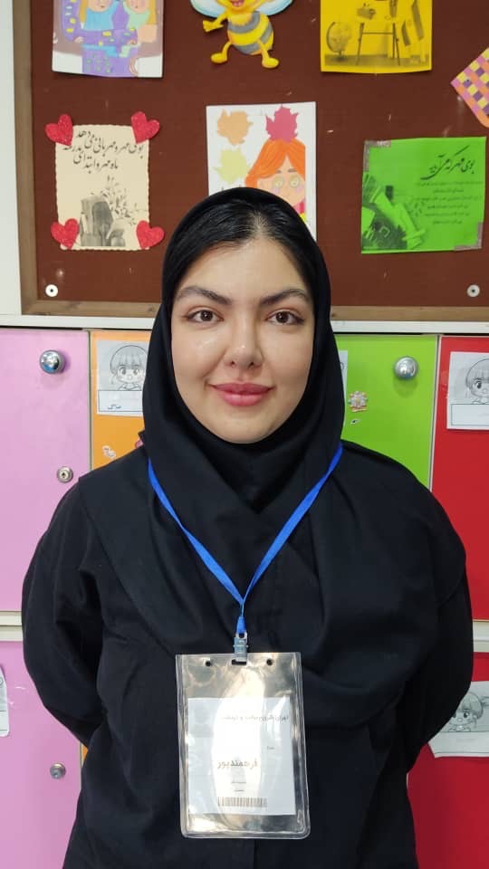 گفت و گو با ملیکا فرهمند پشتیبان برتر مقطع ششم و رتبه 49 کنکور