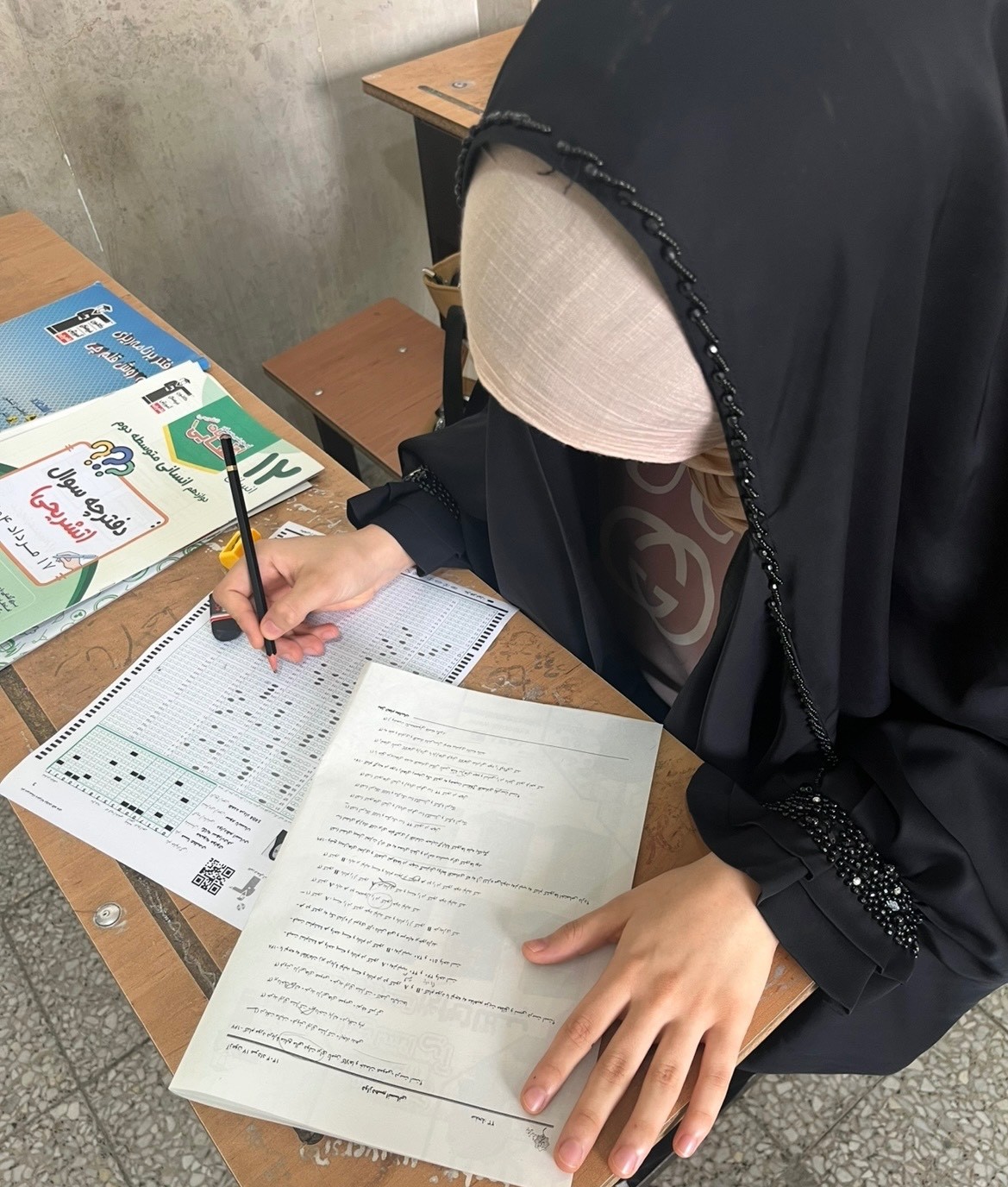 گفتگو با قهرمان ازمون‌های تابستان مبینا عظیمی از نظراباد