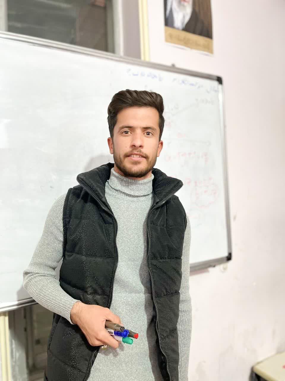 گفتگو با جواد زنگنه دبیر کلیدزن کنکور اردیبهشت 1404