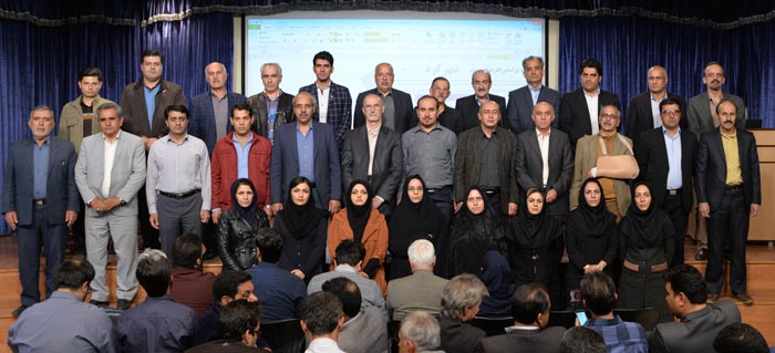جلسه مسئولان نمایندگی بنیاد قلم چی - 25 آبان 1395