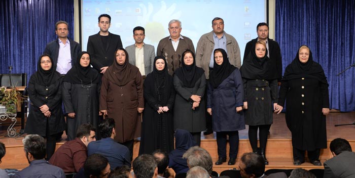 جلسه مسئولان نمایندگی بنیاد قلم چی - 25 آبان 1395