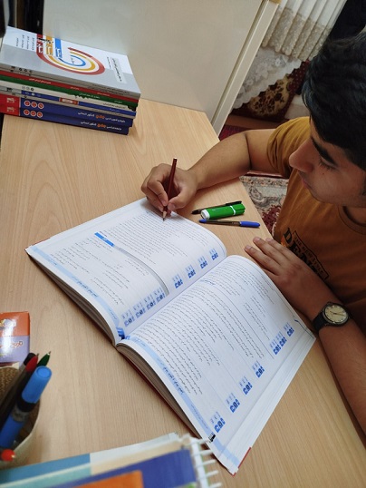 گفتگو با عمر مختوم؛ دانش آموز دوازدهم انسانی با 848 پاسخ صحیح