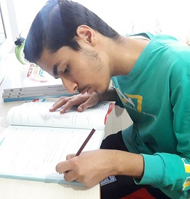 گفتگو با حسین دانش : پایه نهم با 1552پاسخ صحیح