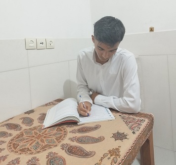 گفتگو بامحمدمصطفی برنوس:قهرمان پیوستگی دوازدهم تجربی(4سال کانونی)